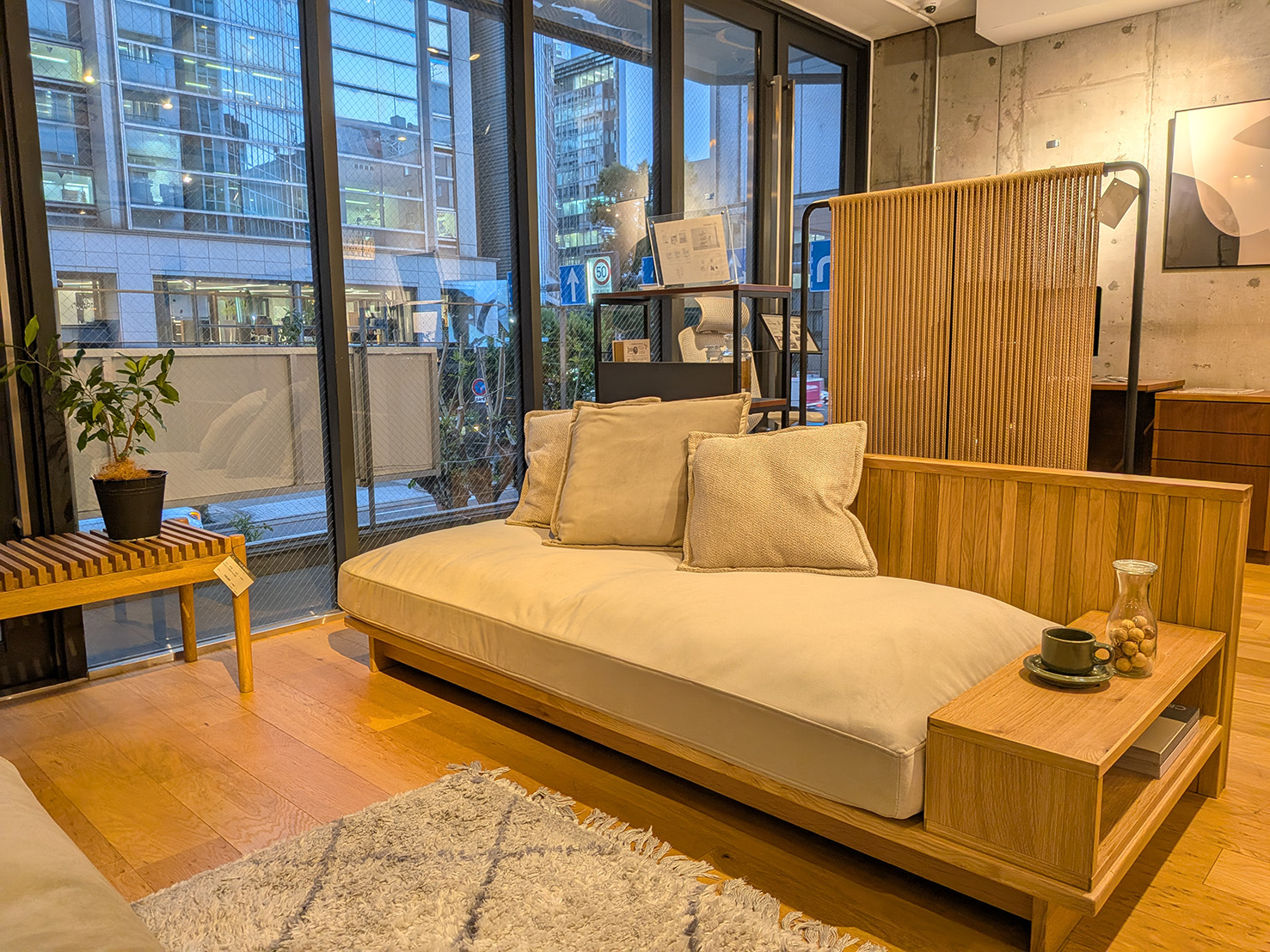 関家具  大阪ショールーム